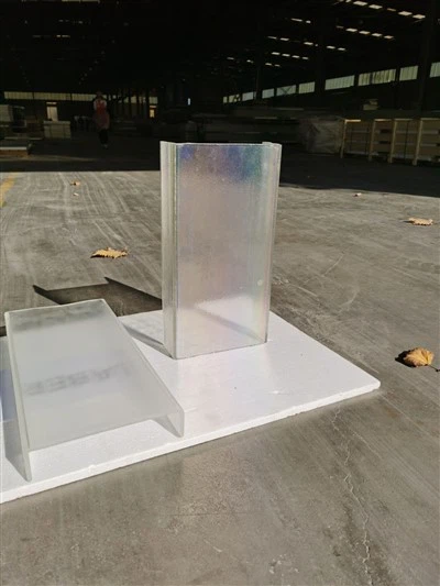 Nuovo stile di vetro a forma di U/canale/profilo